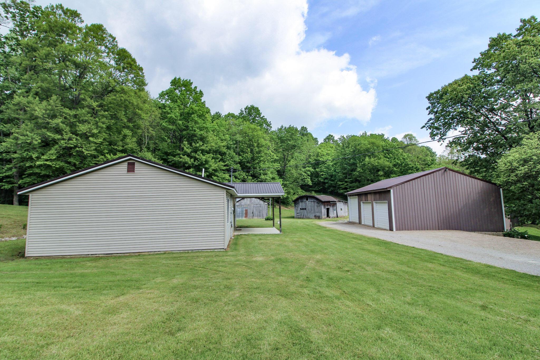 10195 Goosecreek Road, Roseville, Ohio image 2