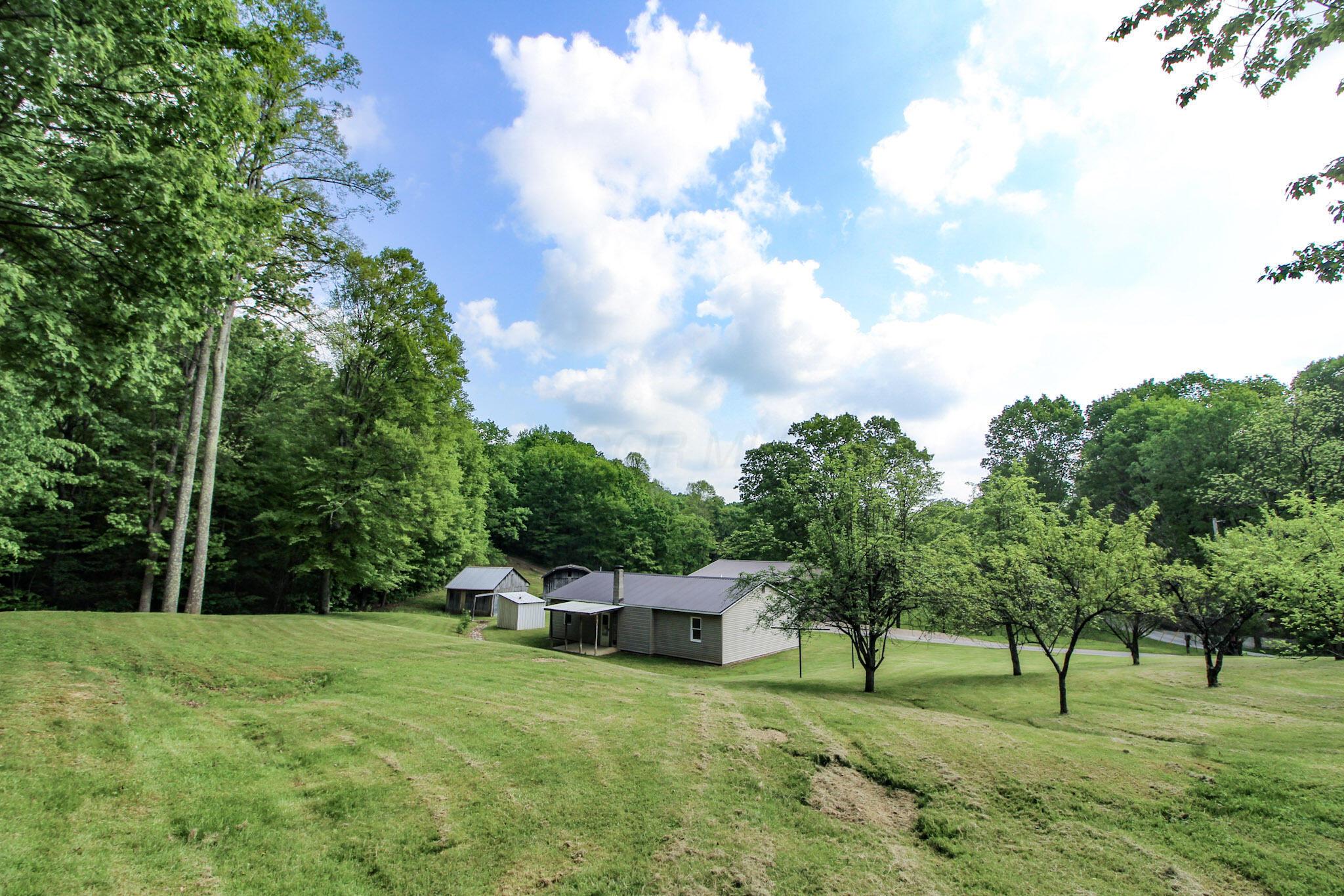 10195 Goosecreek Road, Roseville, Ohio image 4