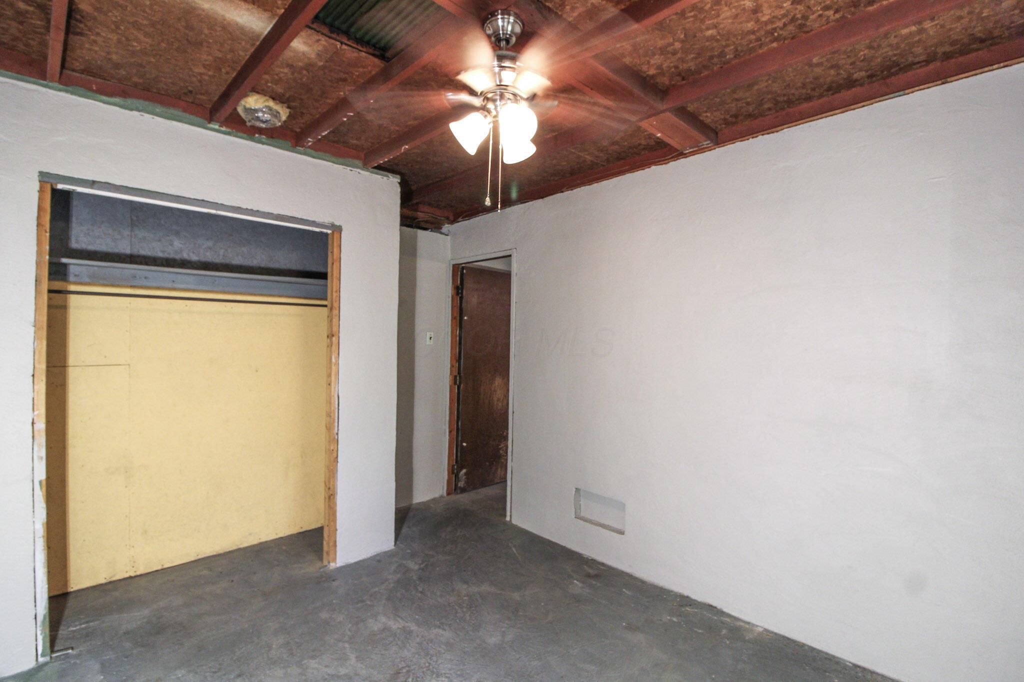 10195 Goosecreek Road, Roseville, Ohio image 18