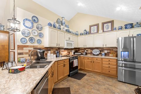 Tiny photo for 531 Ruttington Lane, Westerville, OH 43082 (MLS # 226003115)