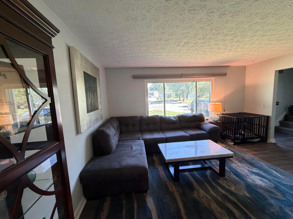 Photo of 655 Falls Place, Reynoldsburg, OH 43068 (MLS # 226022982)