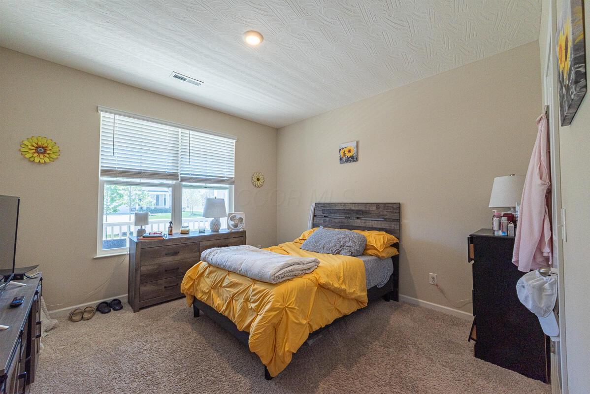 217 Woodland Sky Drive, Pataskala, Ohio image 28