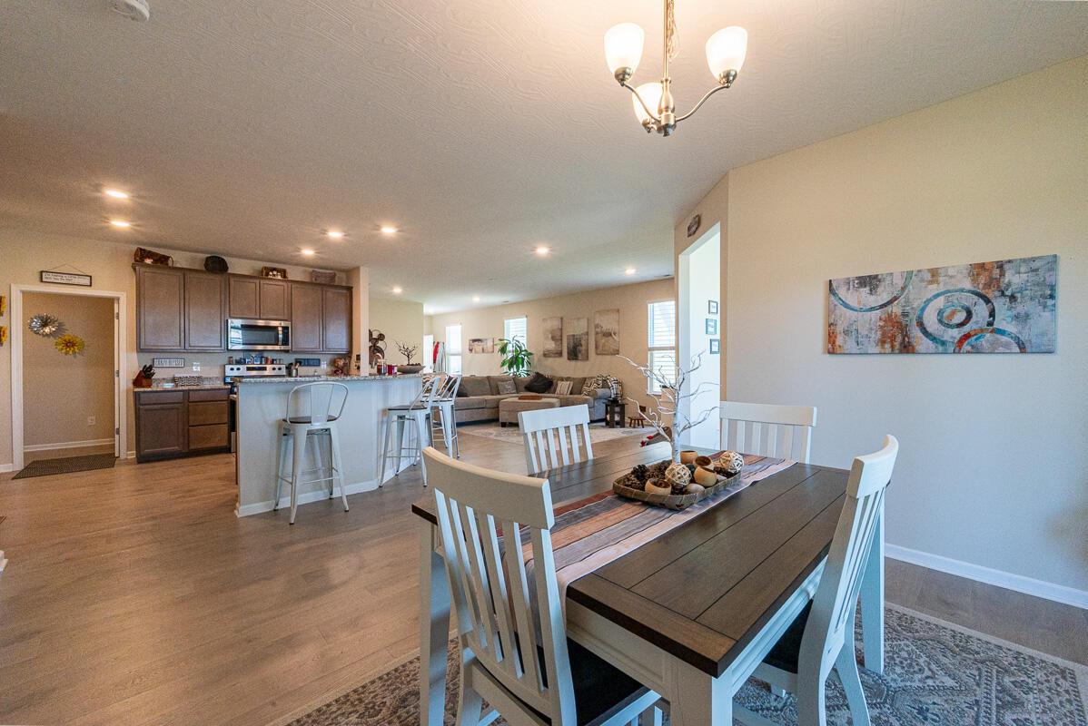 217 Woodland Sky Drive, Pataskala, Ohio image 24
