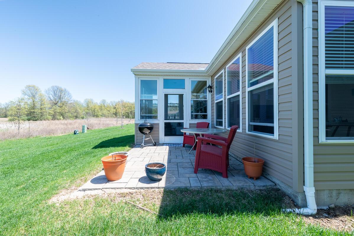 217 Woodland Sky Drive, Pataskala, Ohio image 10