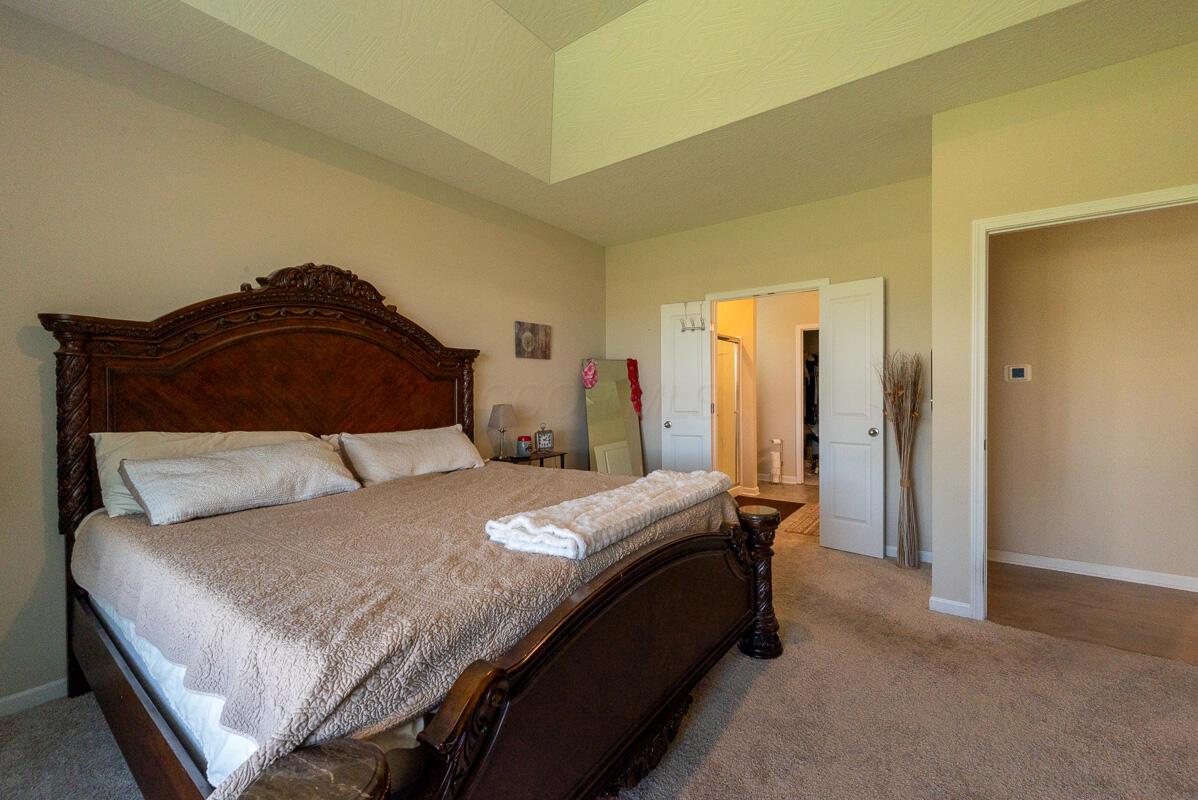 217 Woodland Sky Drive, Pataskala, Ohio image 33