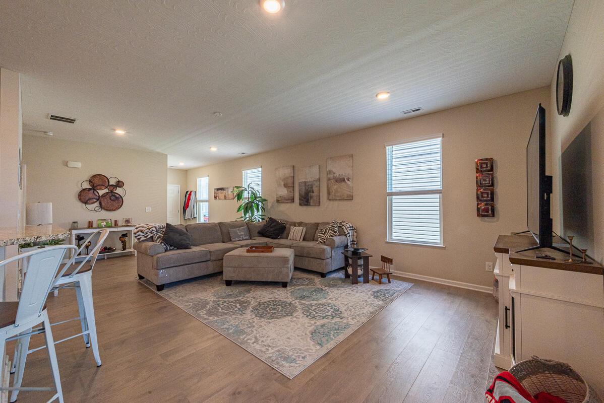 217 Woodland Sky Drive, Pataskala, Ohio image 14