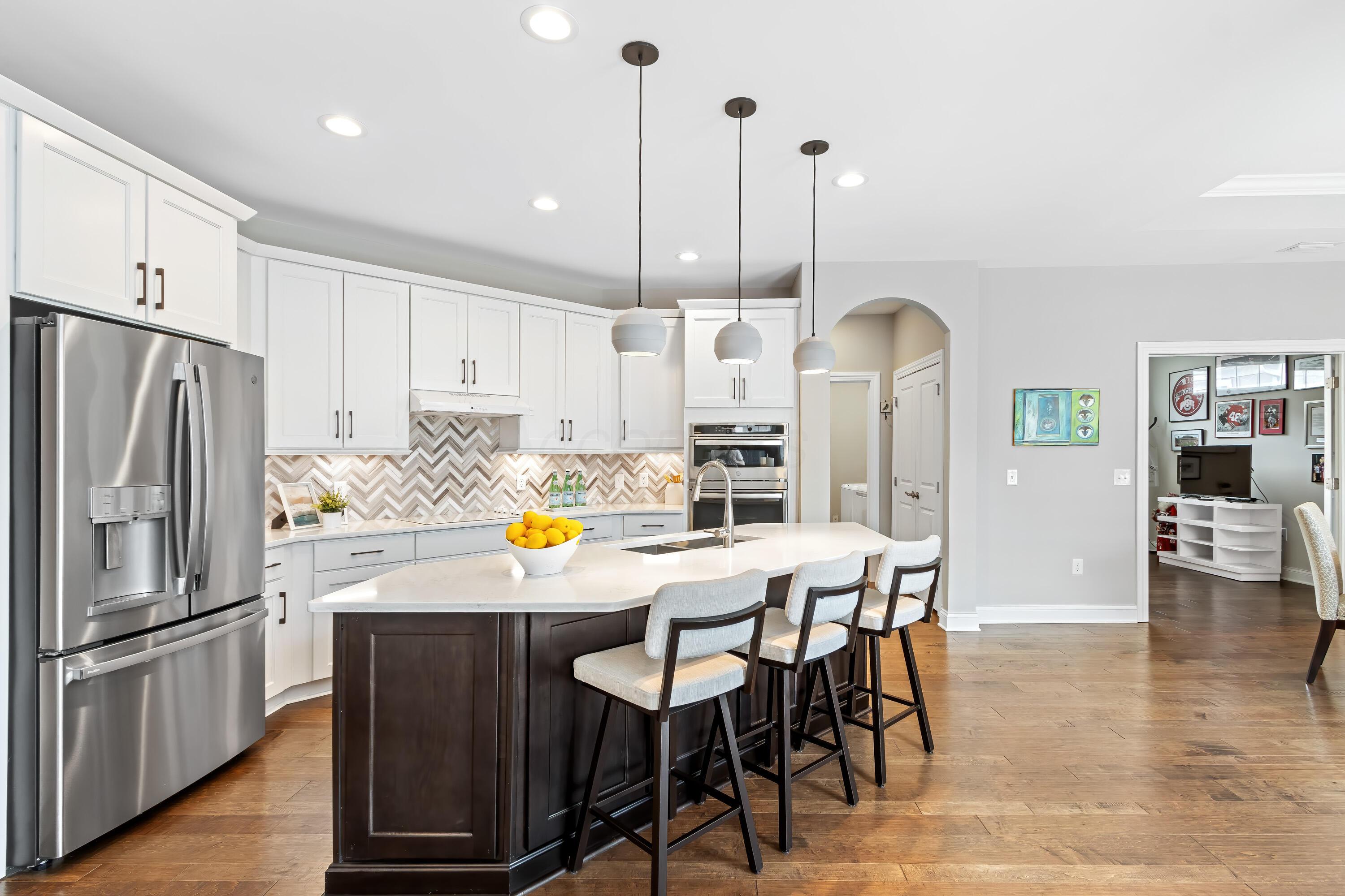 3325 Strickland Drive, New Albany, Ohio image 12
