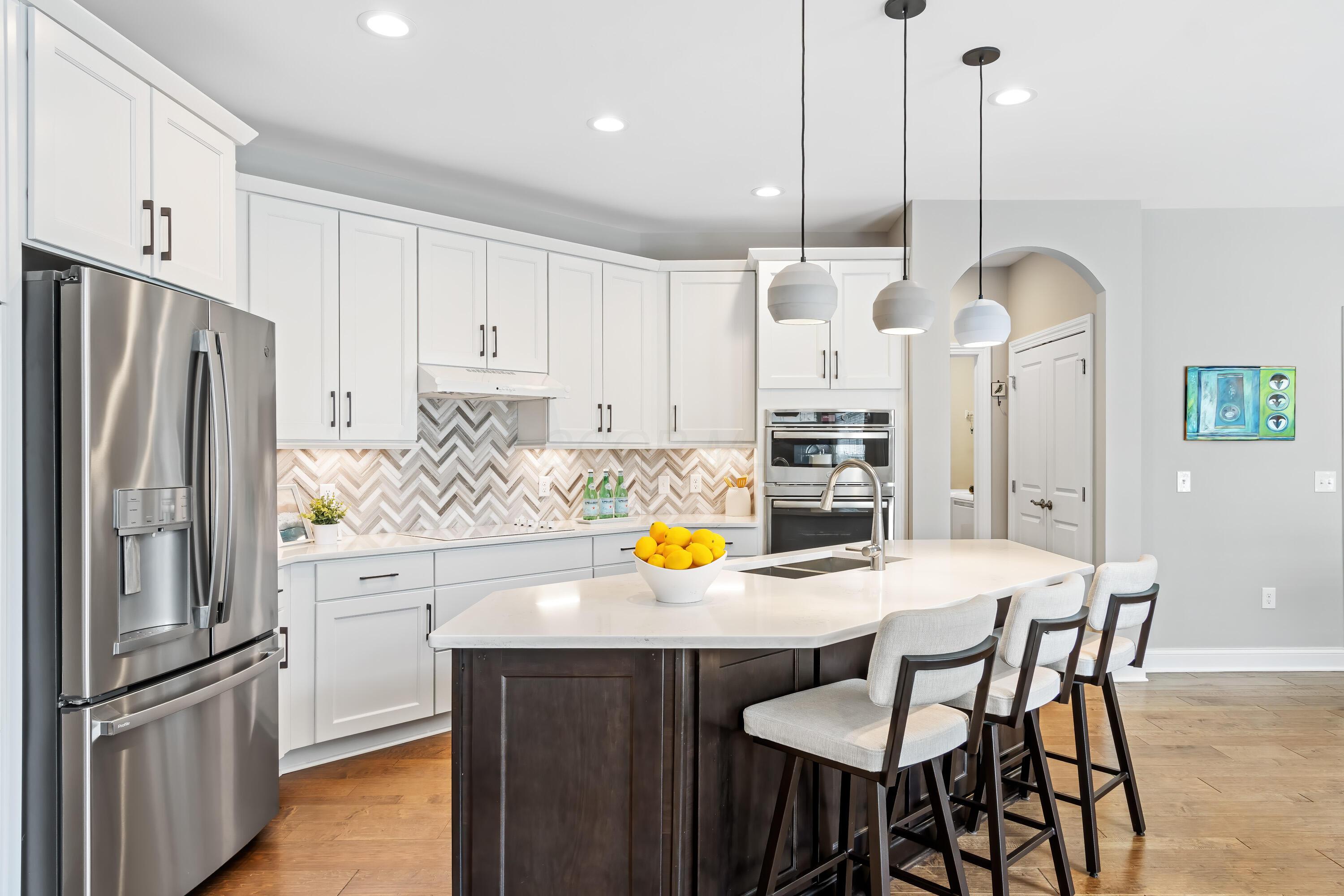3325 Strickland Drive, New Albany, Ohio image 13
