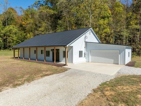 Photo of 8855 Ashcraft Road, Frazeysburg, OH 43822 (MLS # 225037299) Photo of 8855 Ashcraft Road, Frazeysburg, OH 43822 (MLS # 225037299)