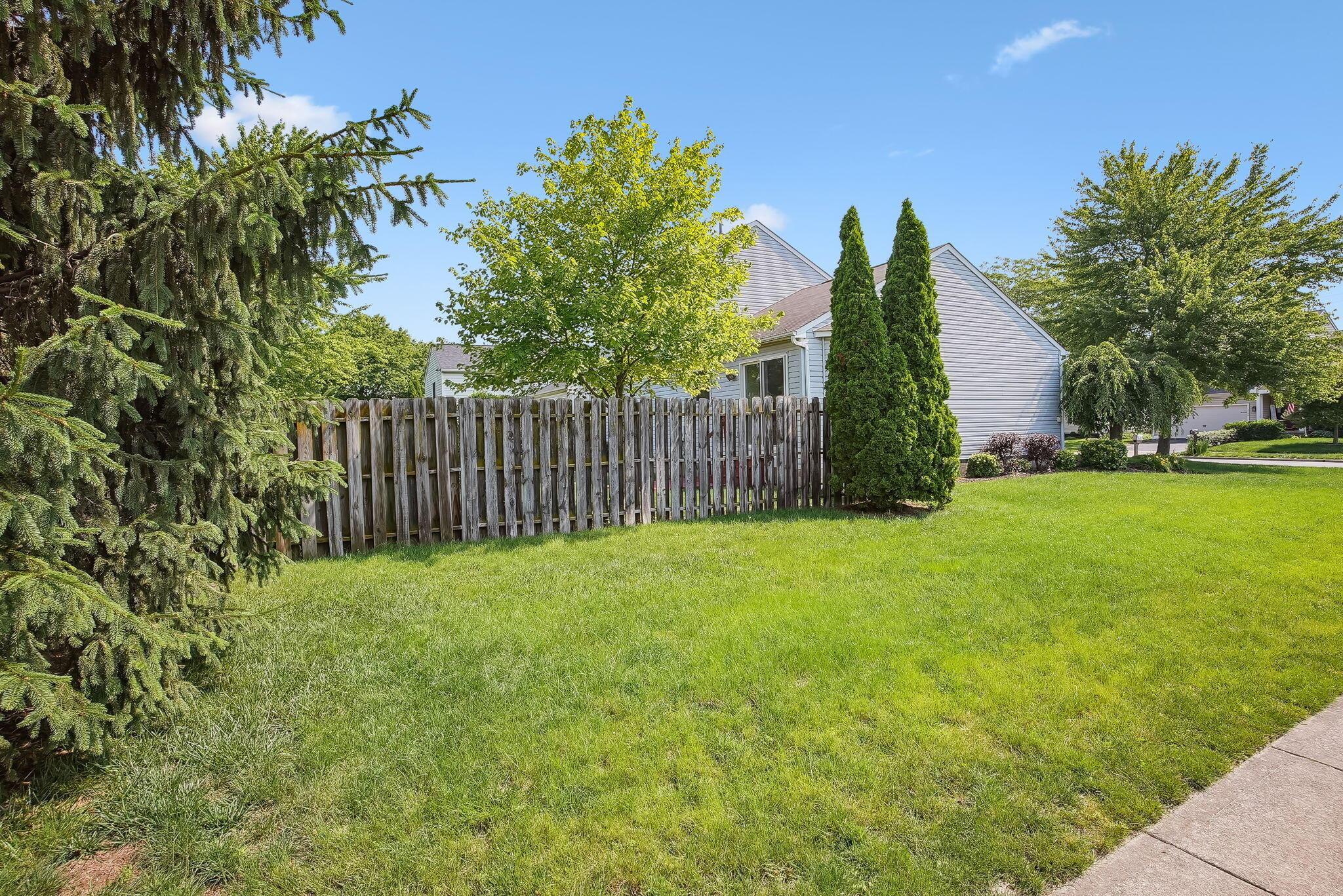 2147 Juneau Way, Grove City, Ohio image 17
