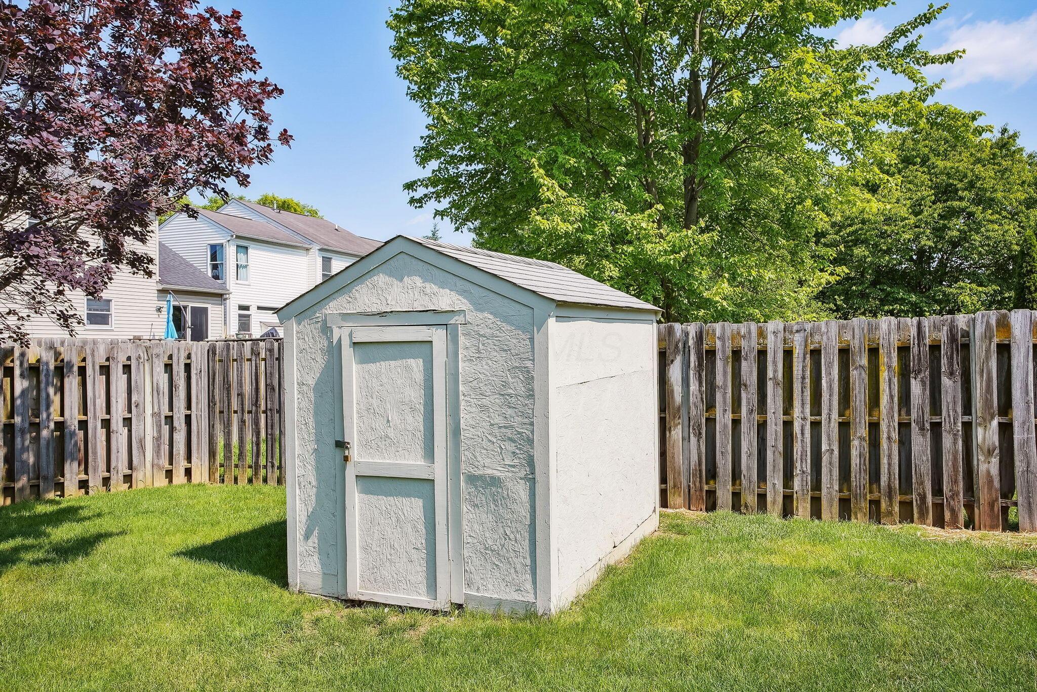 2147 Juneau Way, Grove City, Ohio image 20
