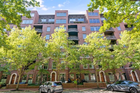 Photo of 251 Daniel Burnham Square 303 #303, Columbus, OH 43215 (MLS # 226038796)