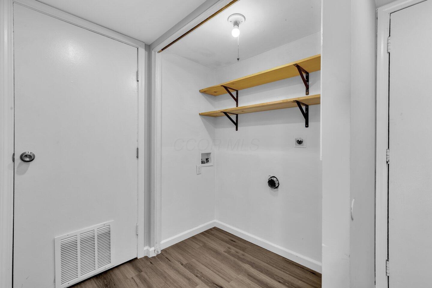 Columbus, Ohio 43220, United States, 3 Bedrooms Bedrooms, ,3 BathroomsBathrooms,Residential,Active,165596