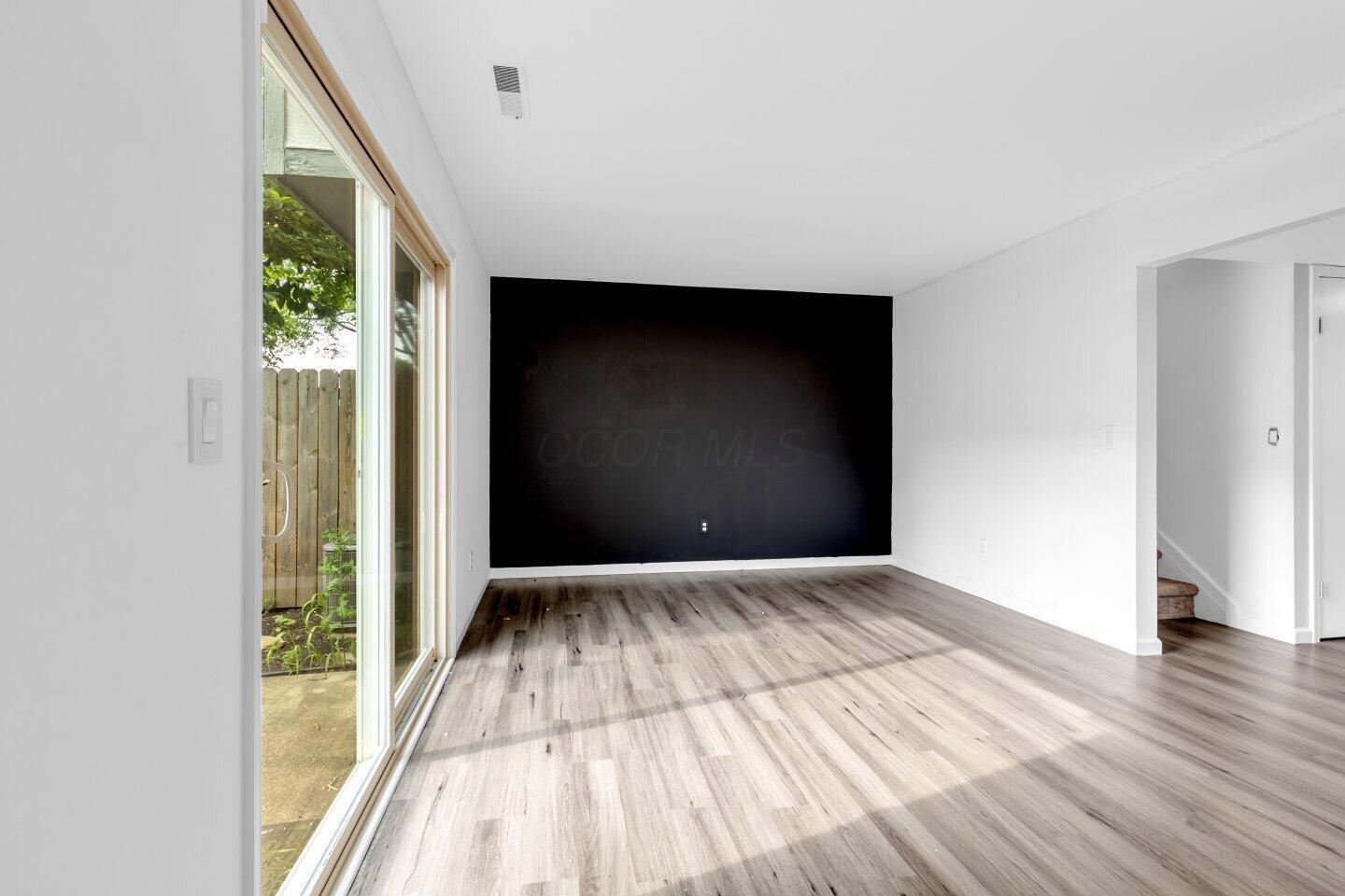 Columbus, Ohio 43220, United States, 3 Bedrooms Bedrooms, ,3 BathroomsBathrooms,Residential,Active,165596