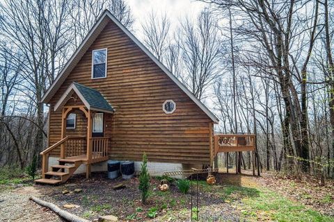 Photo of 12683 Jack Run Road, Lancaster, OH 43130 (MLS # 226011561)