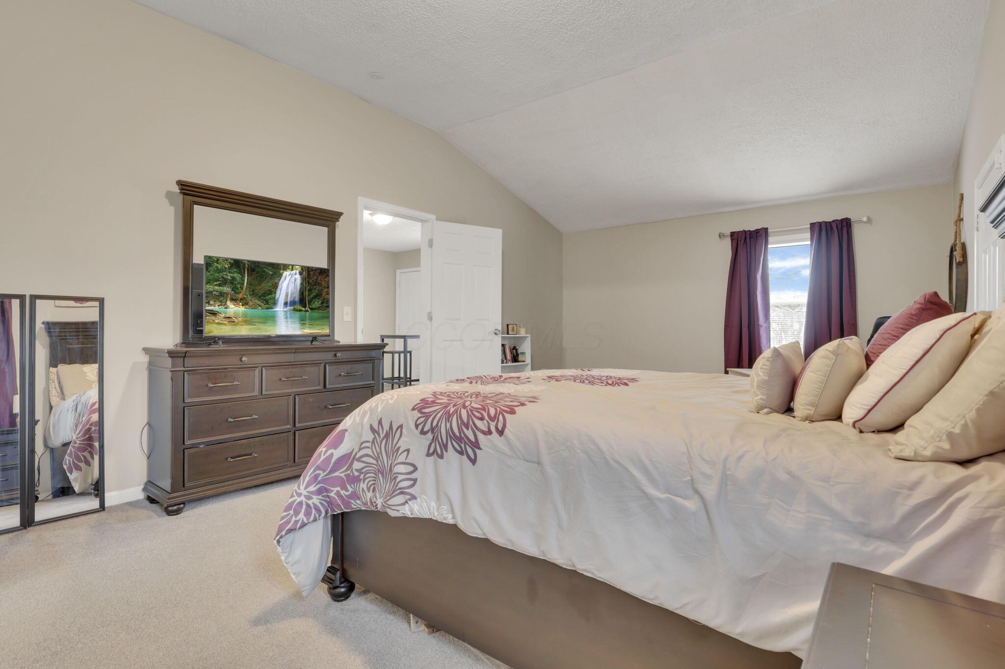 1333 Carolyn Avenue, Columbus, Ohio image 24