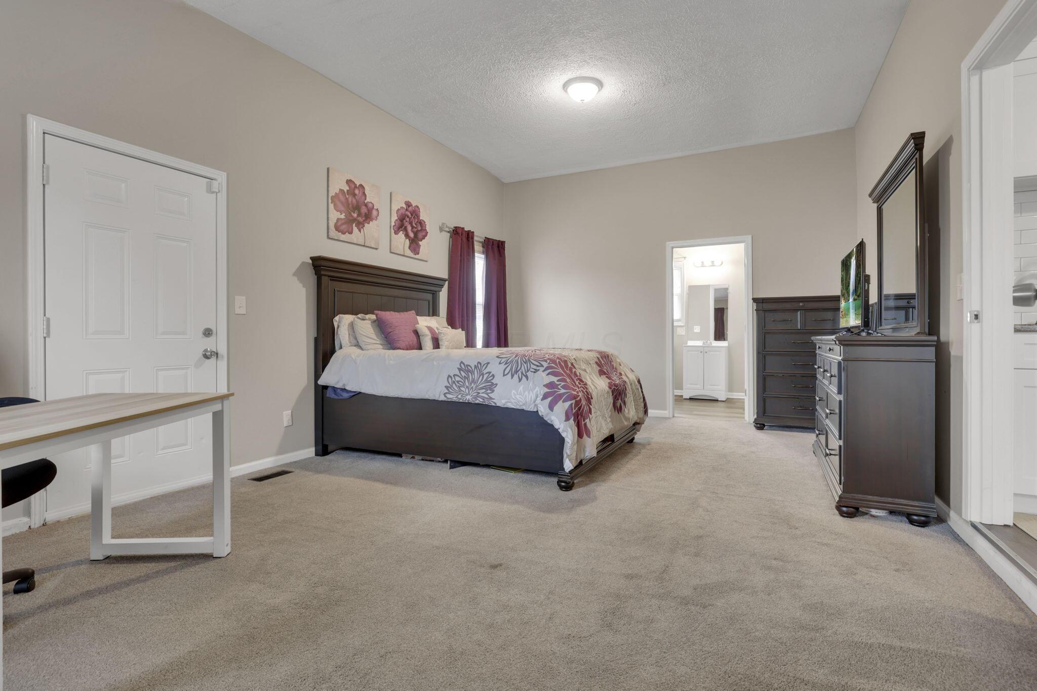 1333 Carolyn Avenue, Columbus, Ohio image 22