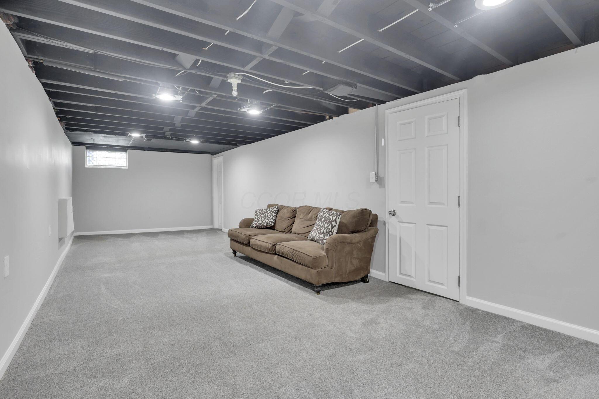 1333 Carolyn Avenue, Columbus, Ohio image 36