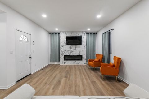 Tiny photo for 150 N 22nd Street, Columbus, OH 43203 (MLS # 226000716)