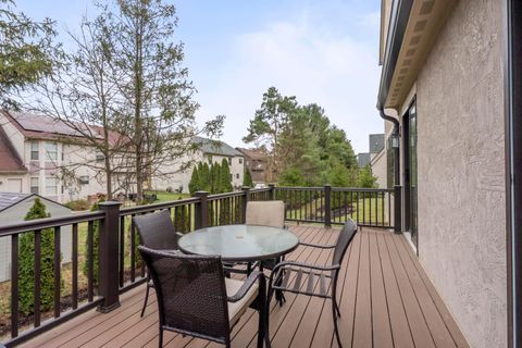 Tiny photo for 130 Barrington Place, Powell, OH 43065 (MLS # 226003213)