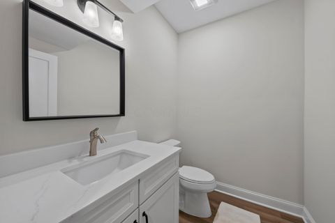 Tiny photo for 130 Barrington Place, Powell, OH 43065 (MLS # 226003213)