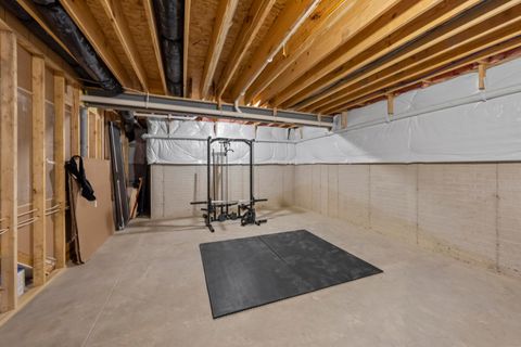 Tiny photo for 130 Barrington Place, Powell, OH 43065 (MLS # 226003213)