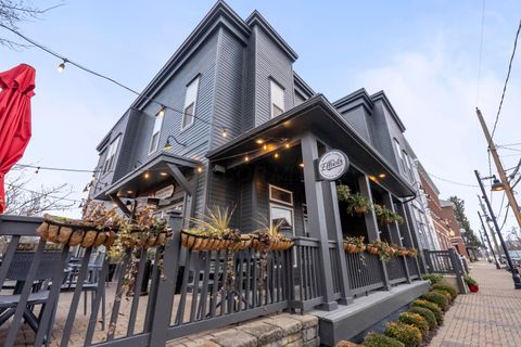 Tiny photo for 130 Barrington Place, Powell, OH 43065 (MLS # 226003213)