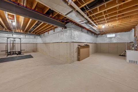 Tiny photo for 130 Barrington Place, Powell, OH 43065 (MLS # 226003213)