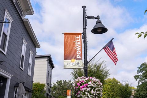 Tiny photo for 130 Barrington Place, Powell, OH 43065 (MLS # 226003213)