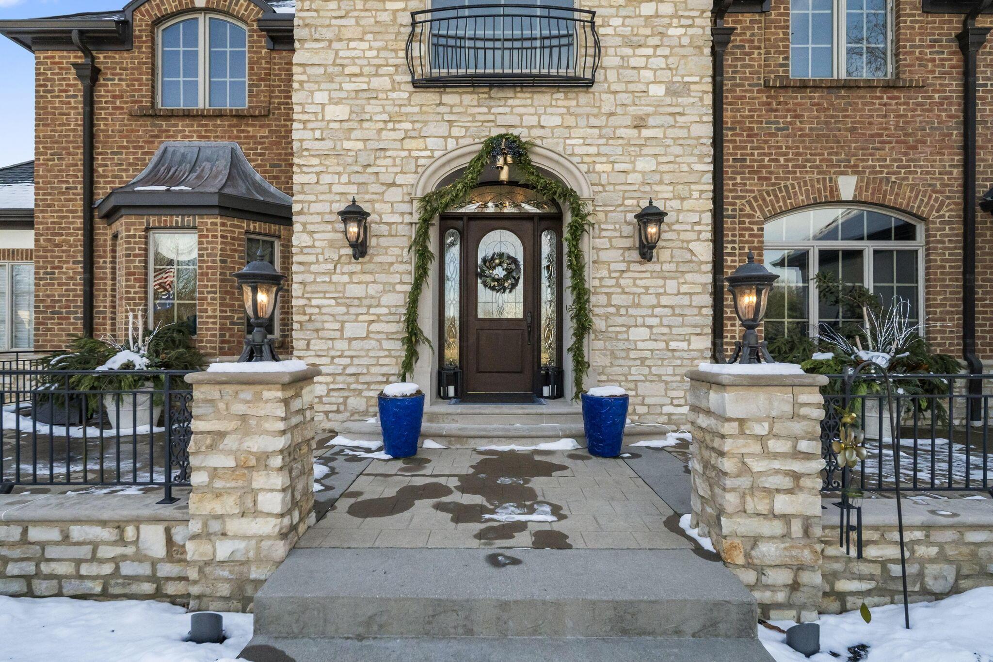 5335 Hoover Gate Lane