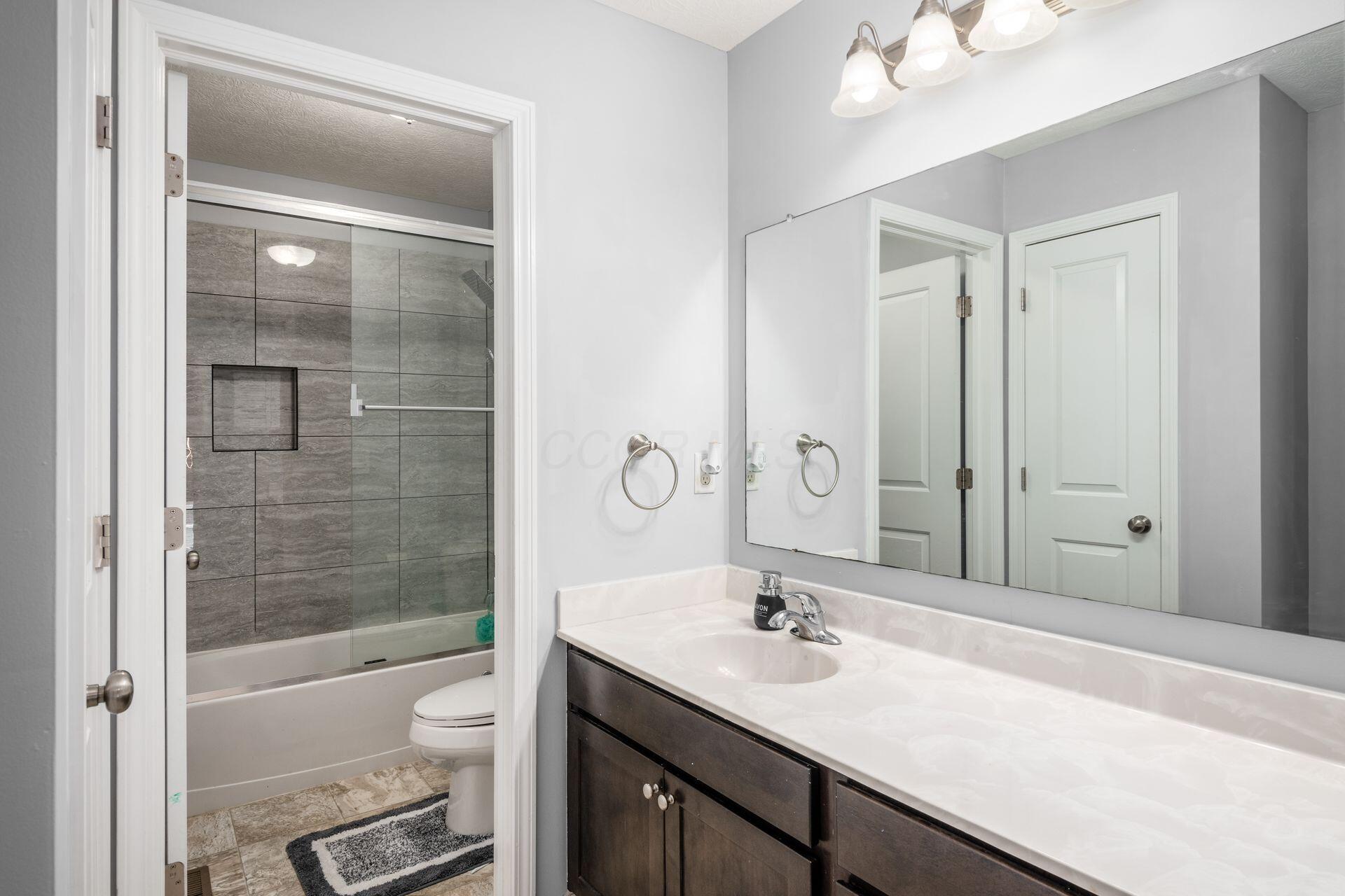 7080 Beachwood Way, Plain City, Ohio image 21