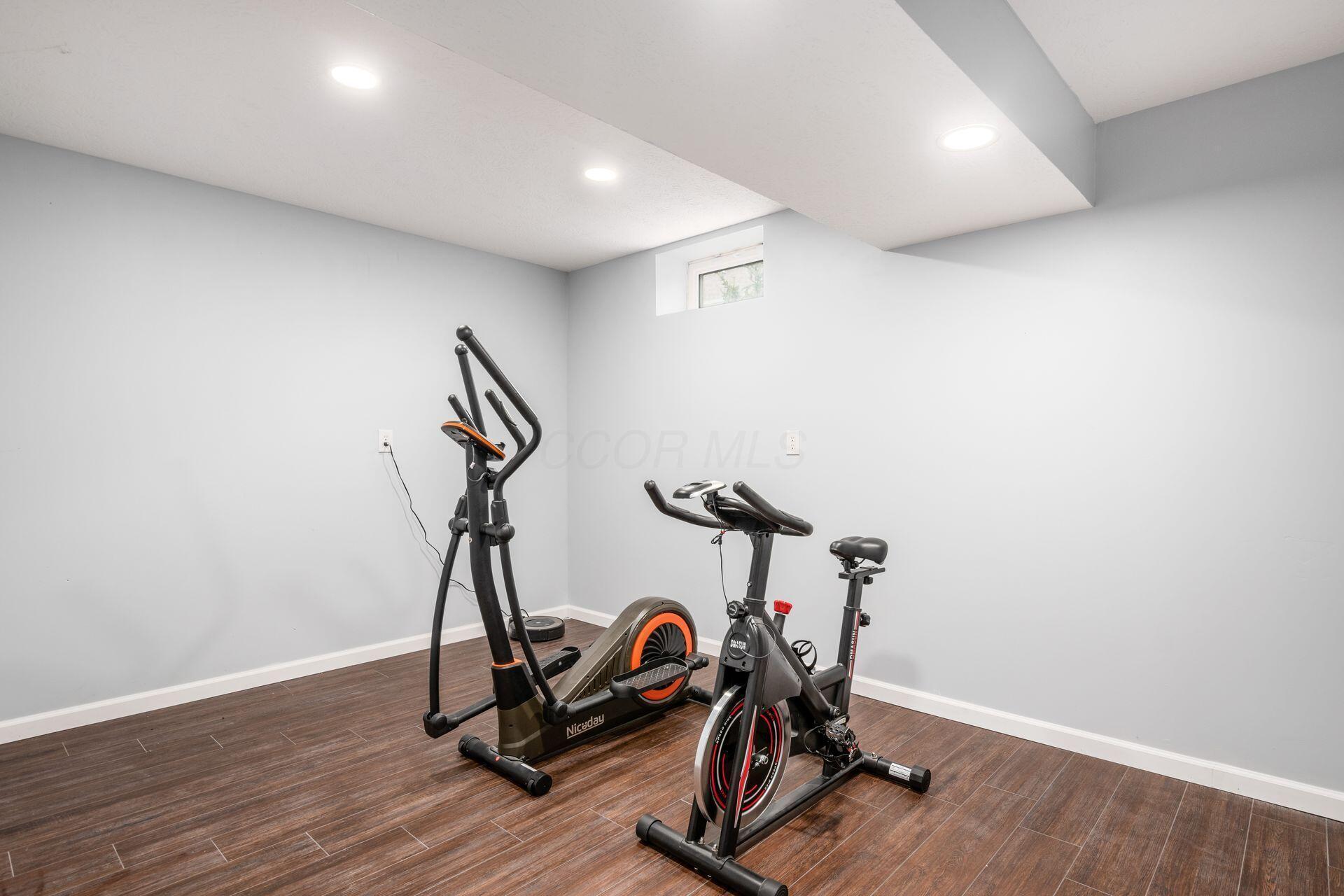 7080 Beachwood Way, Plain City, Ohio image 36