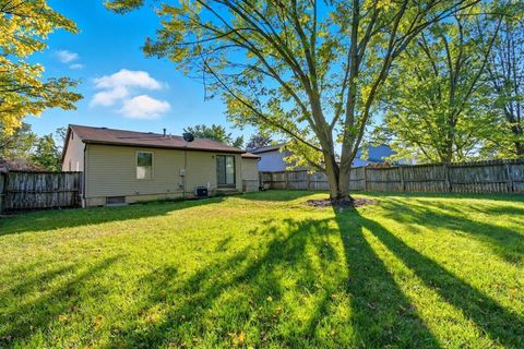 Tiny photo for 5442 Westgrove Drive, Columbus, OH 43228 (MLS # 225045214)