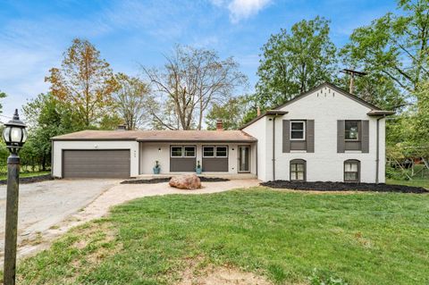 Photo of 965 Mcnaughten Road, Columbus, OH 43213 (MLS # 225038132)