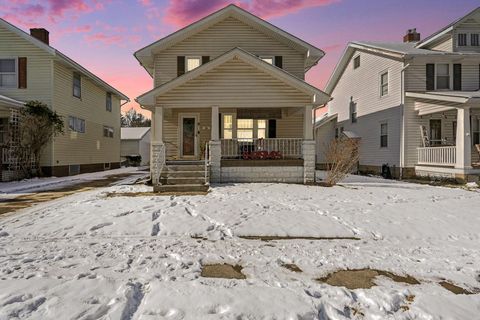 Tiny photo for 191 Neal Avenue, Newark, OH 43055 (MLS # 225045797)
