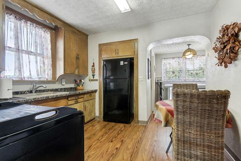 Tiny photo for 191 Neal Avenue, Newark, OH 43055 (MLS # 225045797)