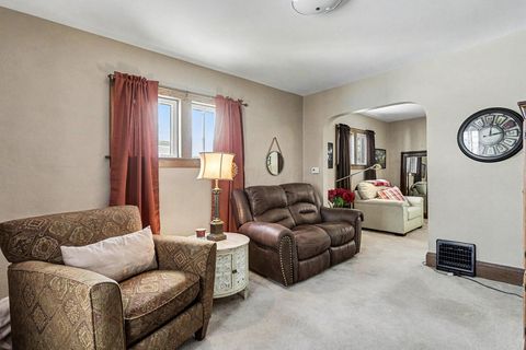 Tiny photo for 191 Neal Avenue, Newark, OH 43055 (MLS # 225045797)