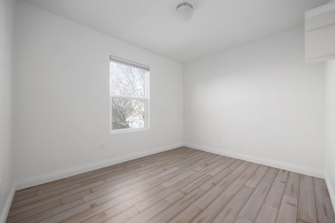 Tiny photo for 6112 Early Light Drive, Galloway, OH 43119 (MLS # 225045383)