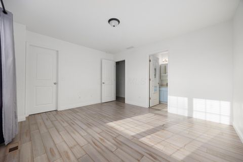 Tiny photo for 6112 Early Light Drive, Galloway, OH 43119 (MLS # 225045383)