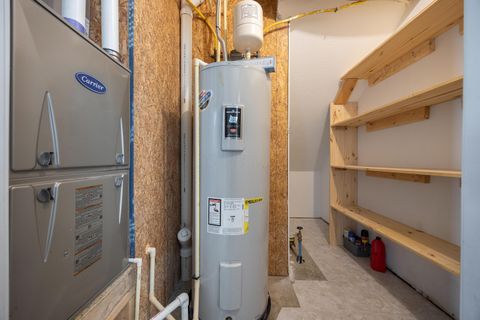 Tiny photo for 6112 Early Light Drive, Galloway, OH 43119 (MLS # 225045383)