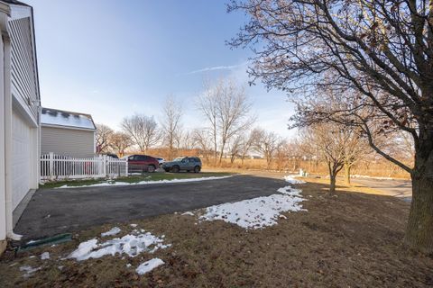 Tiny photo for 6112 Early Light Drive, Galloway, OH 43119 (MLS # 225045383)