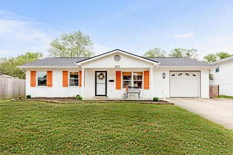 Photo of 404 Foxwood Drive, Gahanna, OH 43230 (MLS # 225036194)