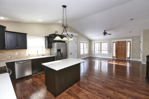 Tiny photo for 817 Highland Hills Drive, Howard, OH 43028 (MLS # 226001787)