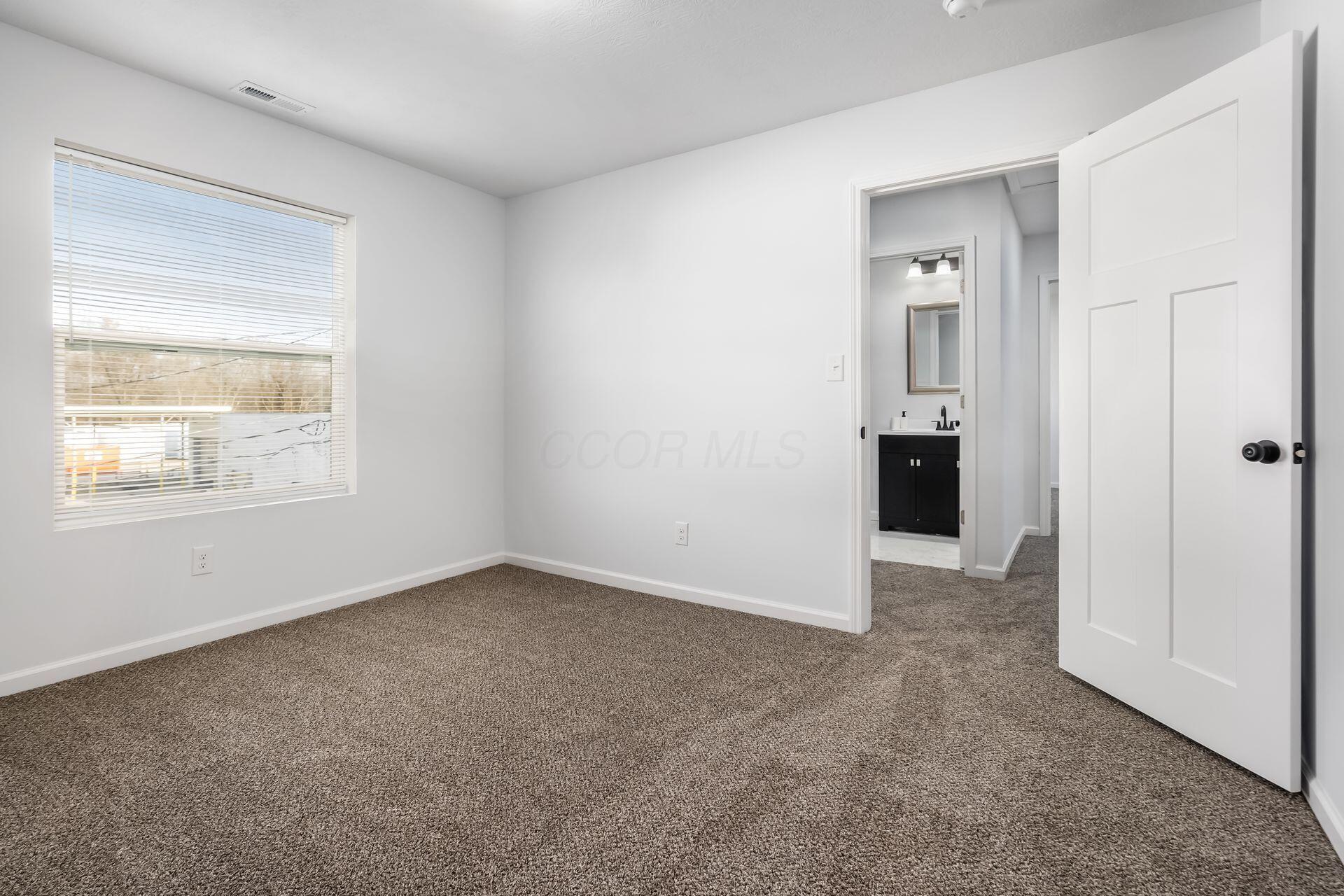 592 Rhoads Avenue, Columbus, Ohio image 34