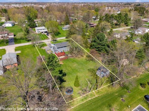 Photo of 6869 Cedar Brook Place, New Albany, OH 43054 (MLS # 226010743)