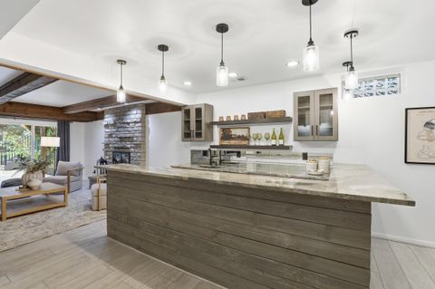 Photo of 941 Clubview Boulevard S, Columbus, OH 43235 (MLS # 225033335)