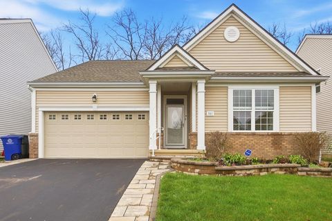 Photo of 361 Cloverhill Drive, Galloway, OH 43119 (MLS # 226009489)