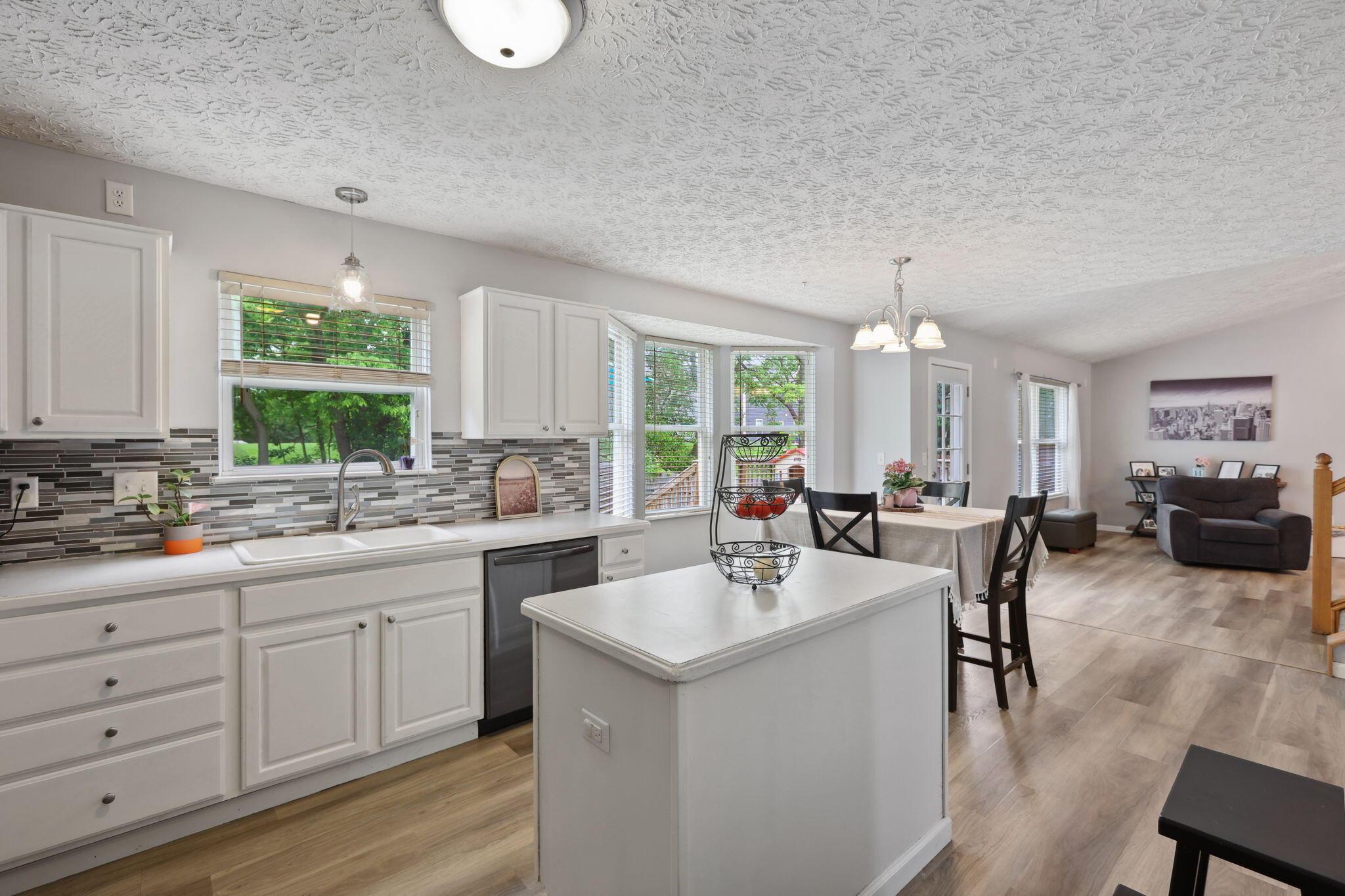2093 Winding Hollow Drive, Grove City, Ohio image 20