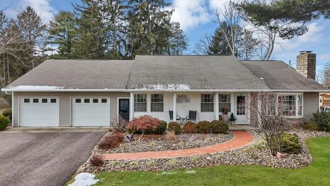 Photo of 3785 Mill Drive, Zanesville, OH 43701 (MLS # 225045217)