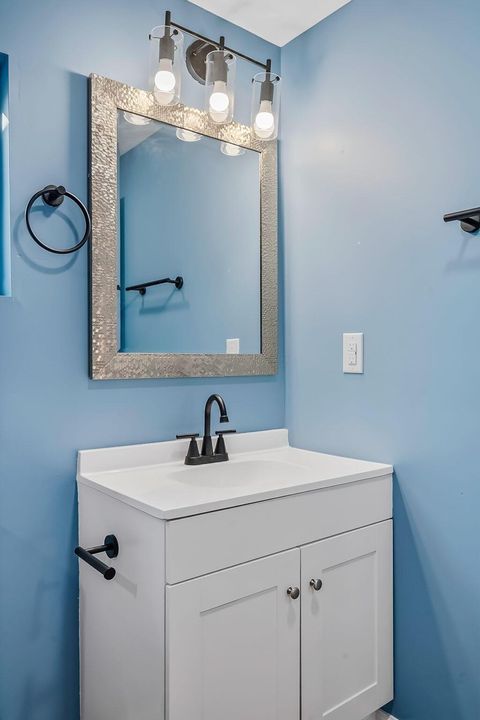 Tiny photo for 233 Tully Street, Marion, OH 43302 (MLS # 226007272)